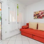Appartamento By The Sea - 20203