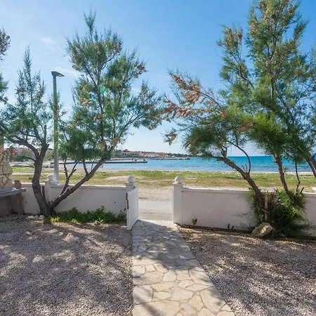 Appartamento By The Sea - 20203